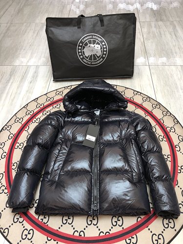 Canada Goose Black Glossy Hooded Down Puffer Jacket