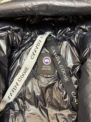 Canada Goose Black Glossy Hooded Down Puffer Jacket
