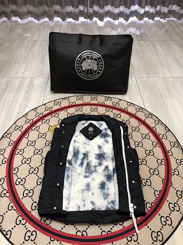 Canada Goose Black Down Puffer Vest